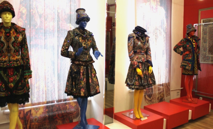 Модели Славы Зайцева в музее заняли достойное место.